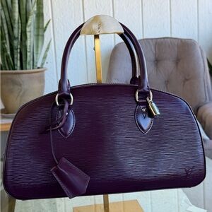Louis Vuitton Epi Jasmin Bag W/ Lock & Keys